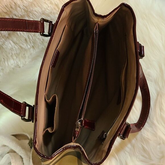 💯Authentic Burberry Tote Bag🍀 - Picture 11 of 16